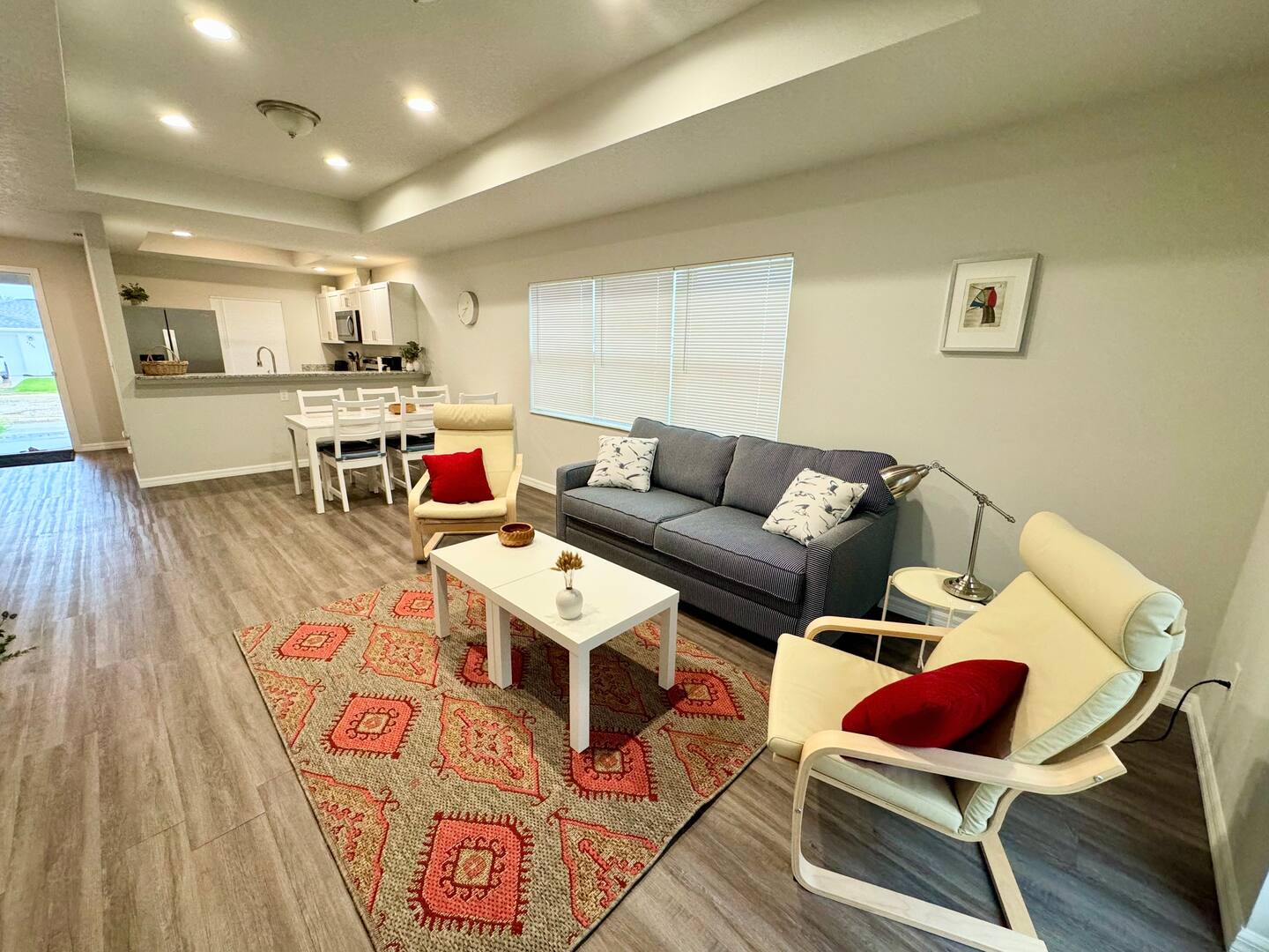 33889a0e-c7b6-459e-8e3f-d2c183480936